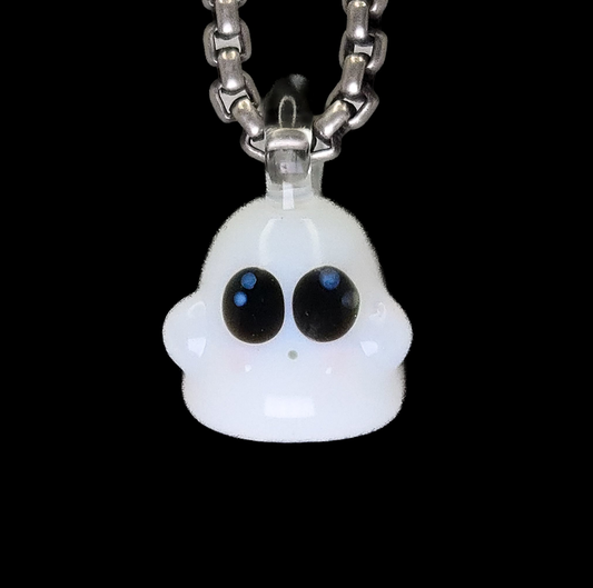 Boo-ty pendant